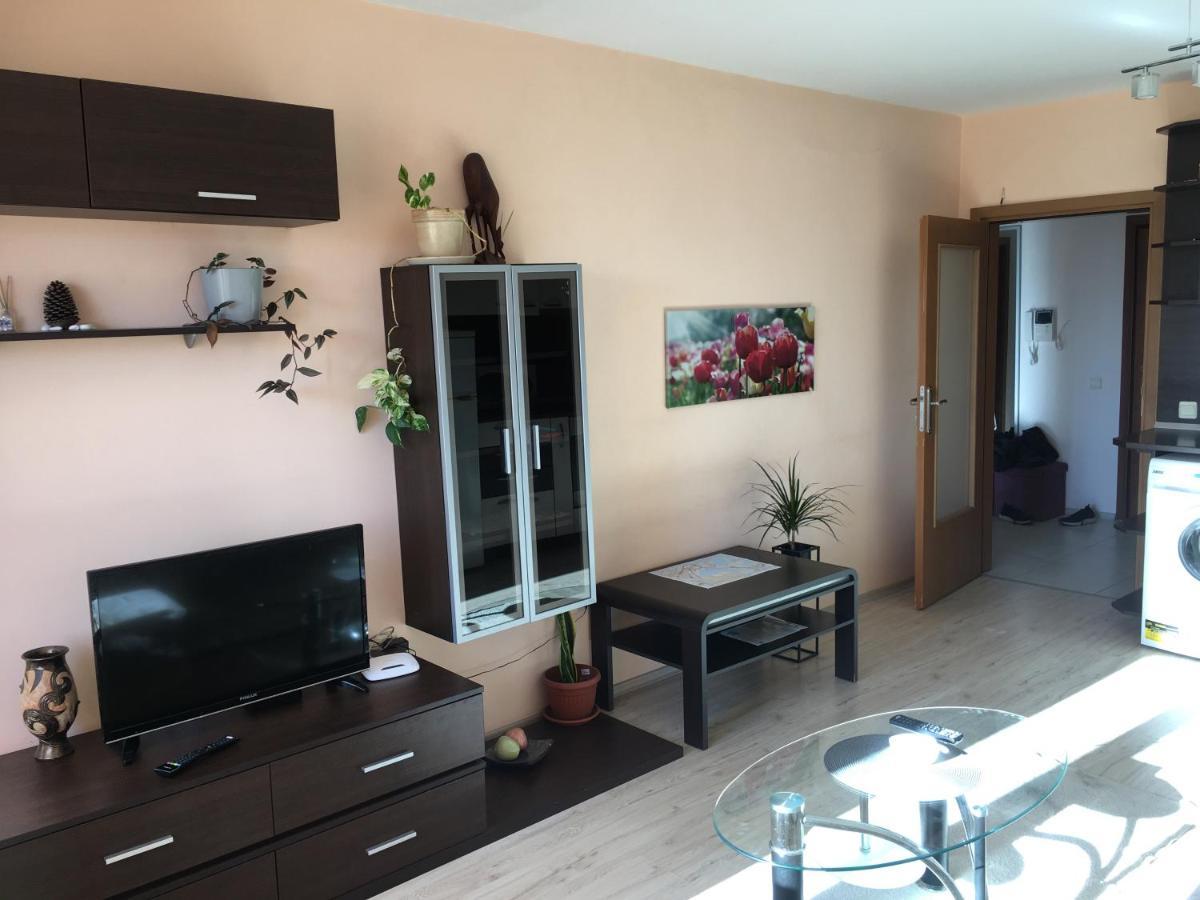 Ferienwohnung Апартамент Зорница Burgas City Exterior foto