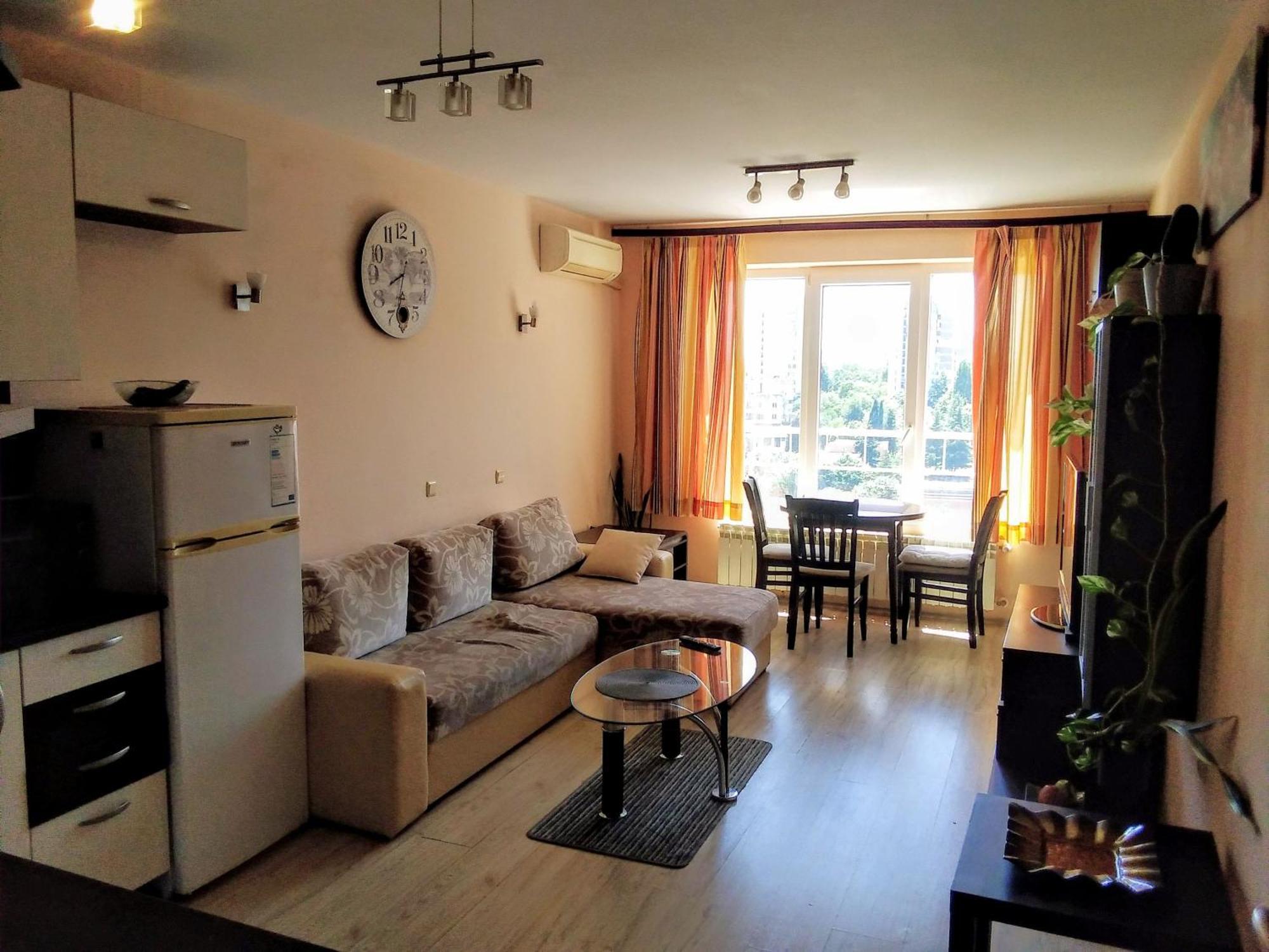 Ferienwohnung Апартамент Зорница Burgas City Exterior foto