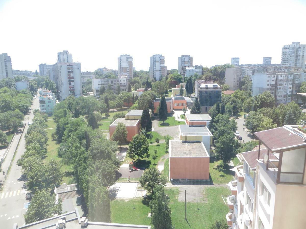 Ferienwohnung Апартамент Зорница Burgas City Exterior foto